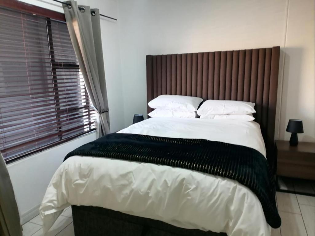 Emabheleni Executive Suites Westpoint Johannesburg Bilik gambar